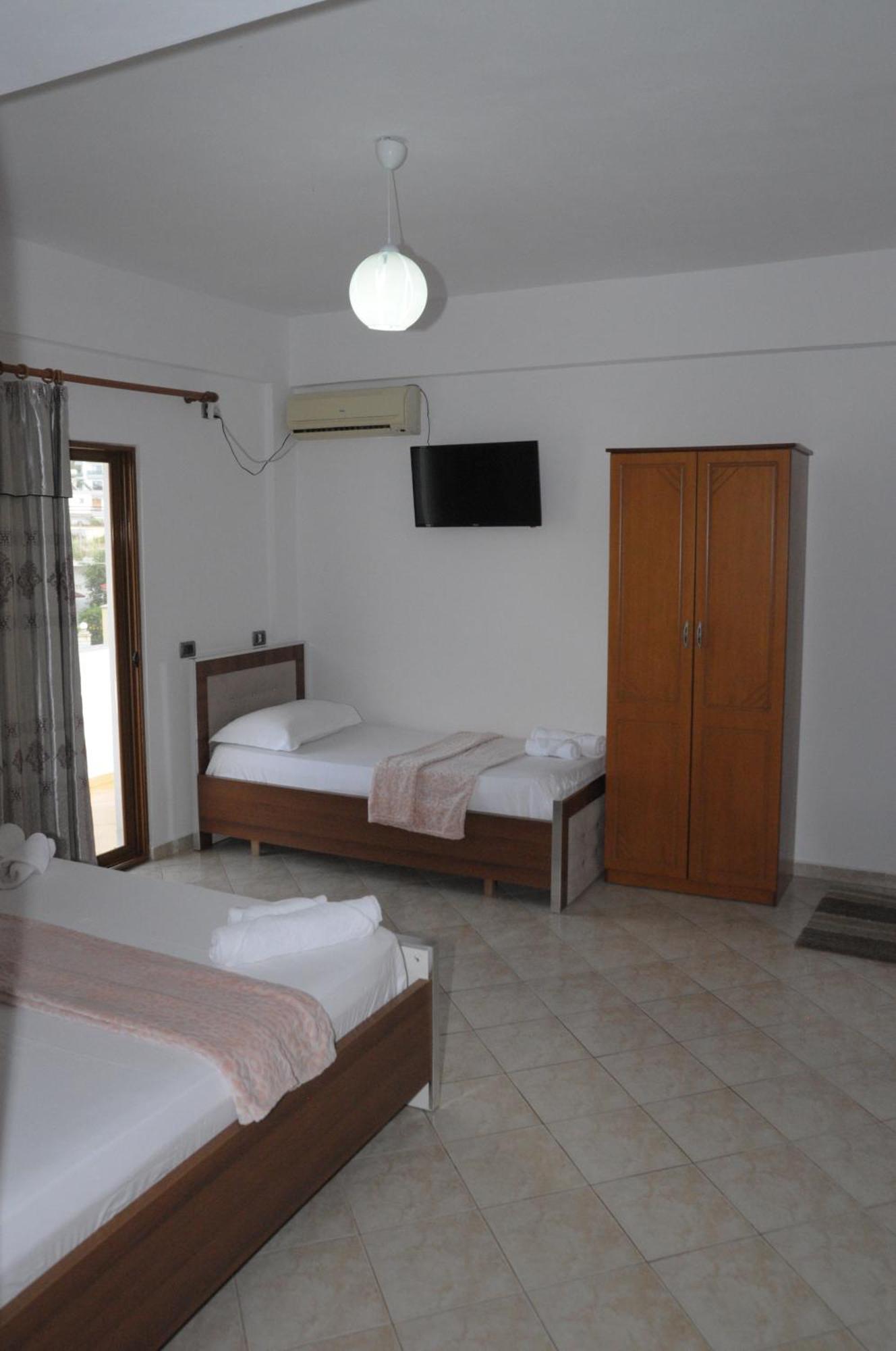 Hola Rooms Ksamil Esterno foto