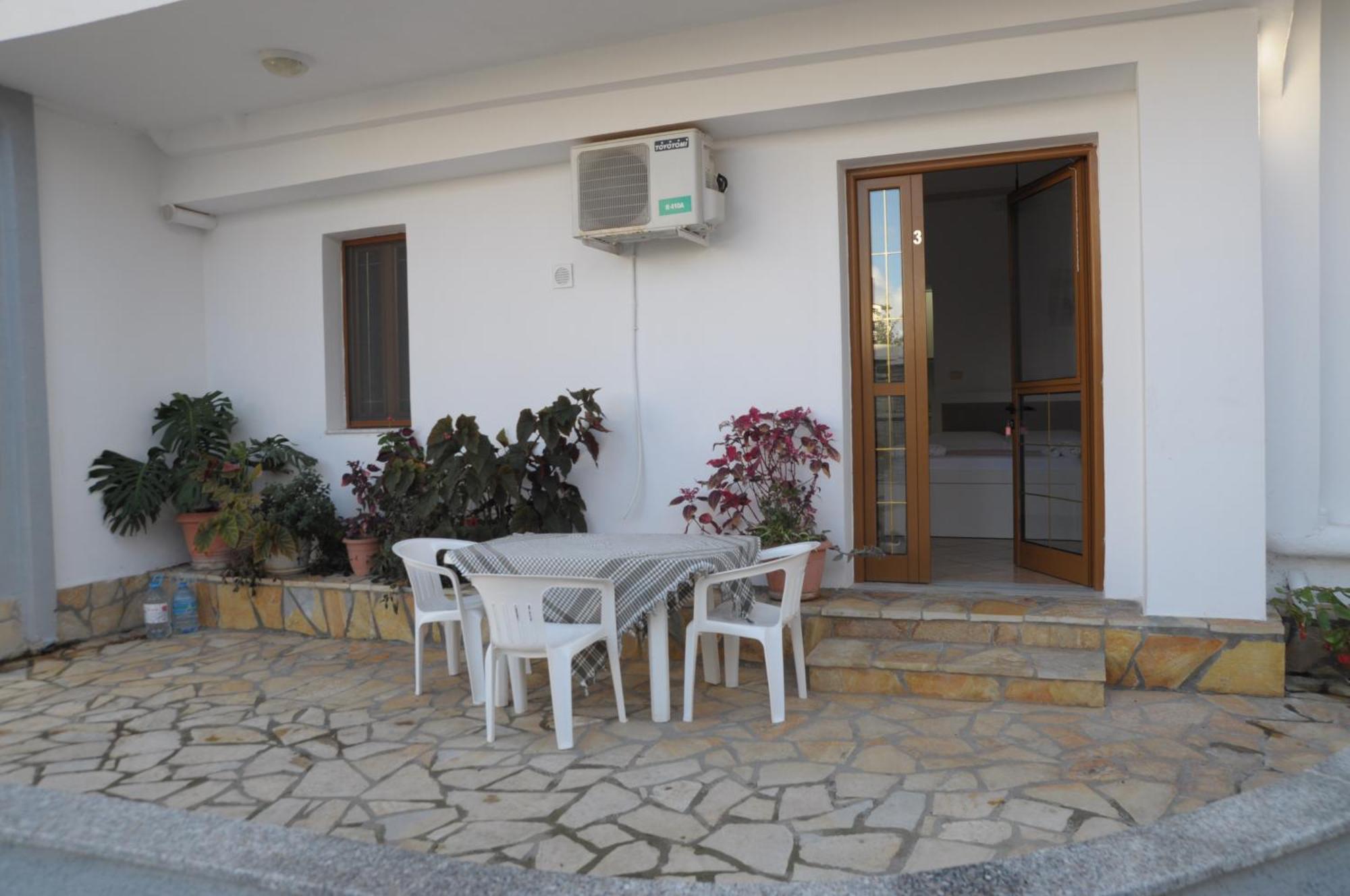 Hola Rooms Ksamil Esterno foto