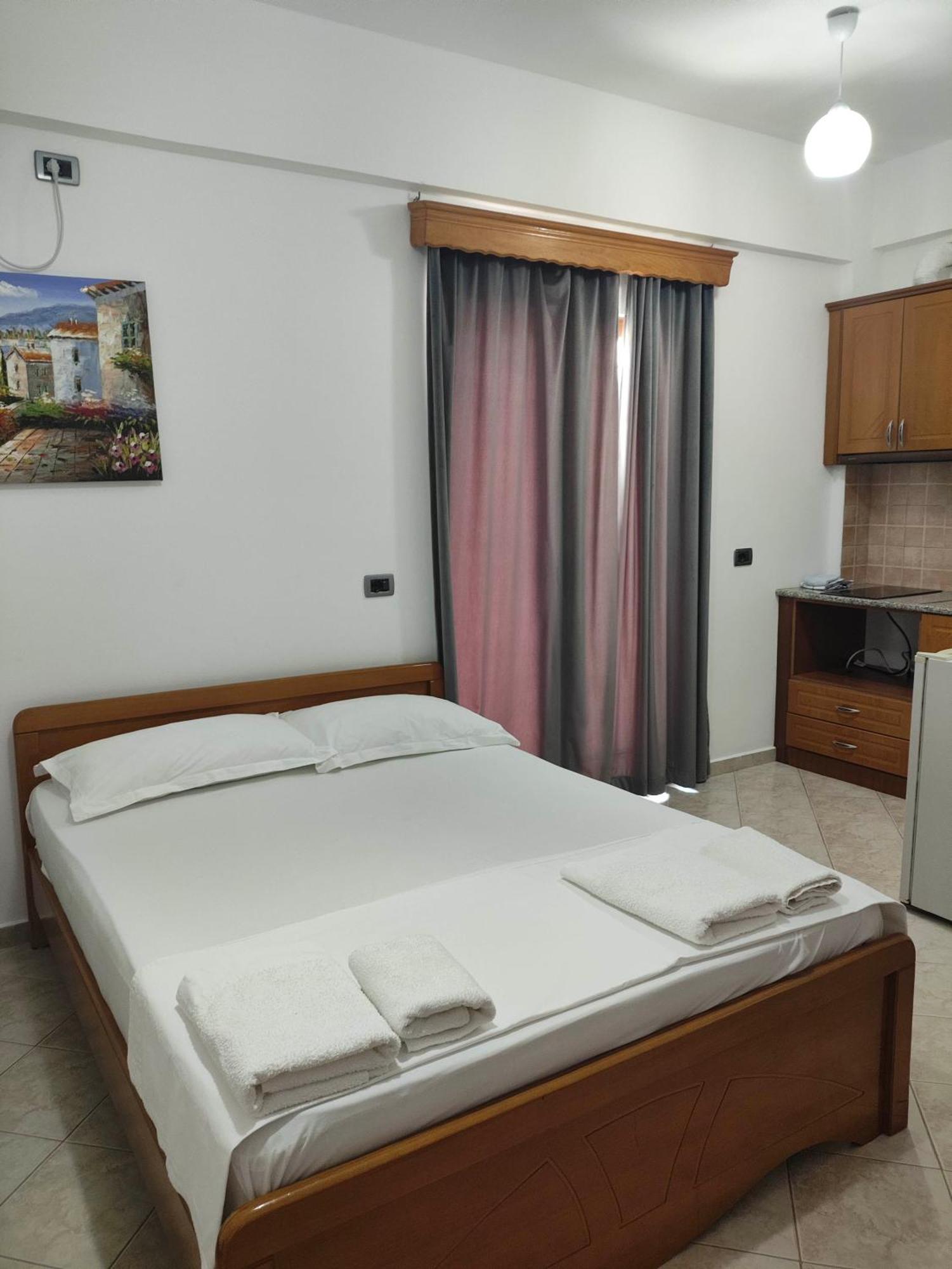 Hola Rooms Ksamil Esterno foto