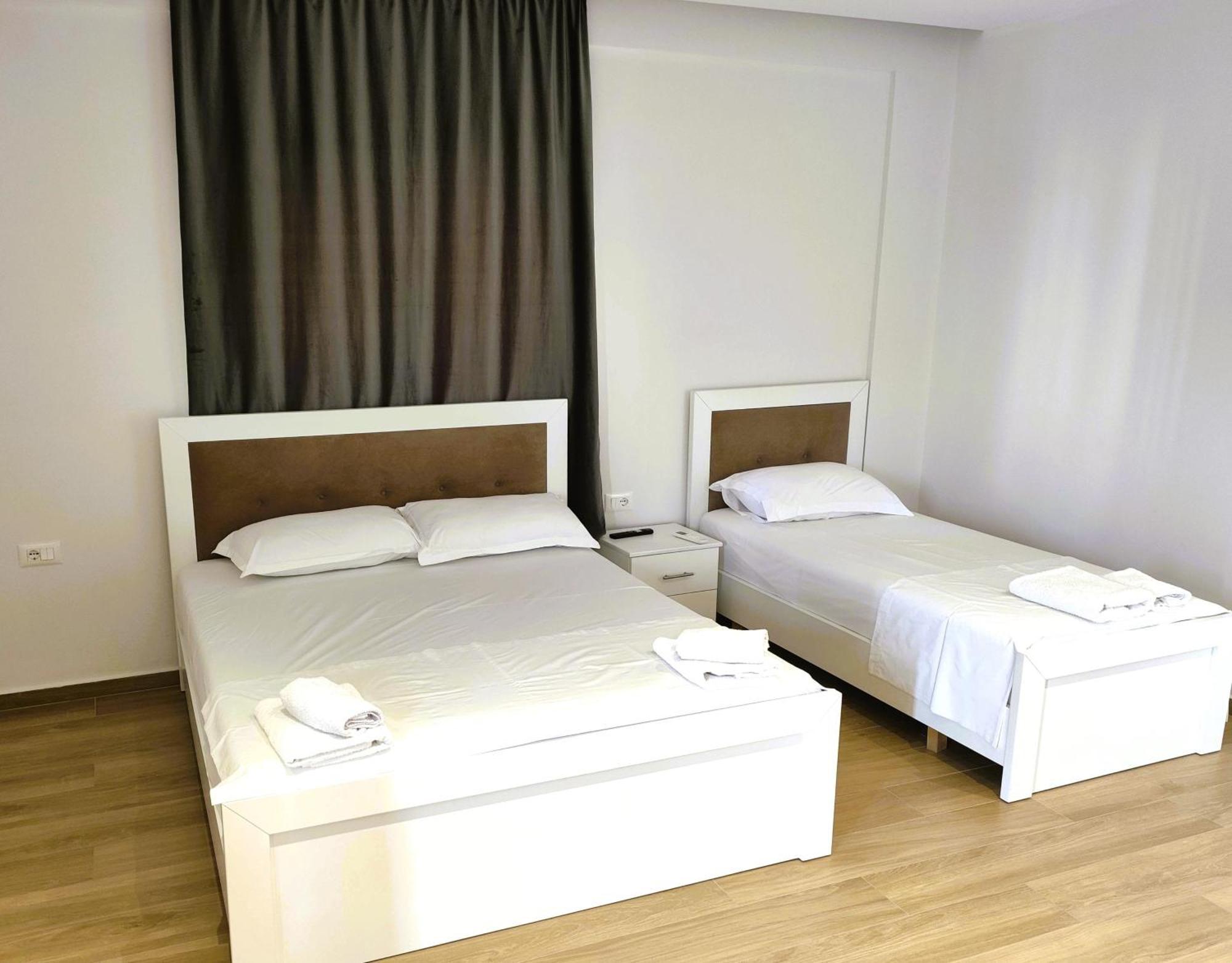 Hola Rooms Ksamil Esterno foto